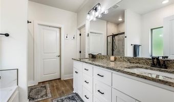 2 Islay Ln, Bella Vista, AR 72715