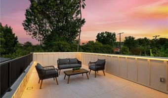 16728 Morrison St, Encino, CA 91436