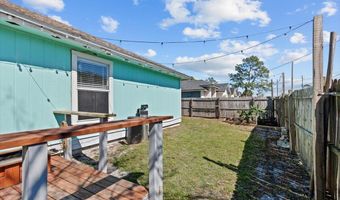 95 W 13TH St, Atlantic Beach, FL 32233
