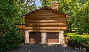 2 Oak Grove Rd, Arden, NC 28704