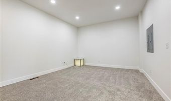 2808 Palisades Cir, Bentonville, AR 72712
