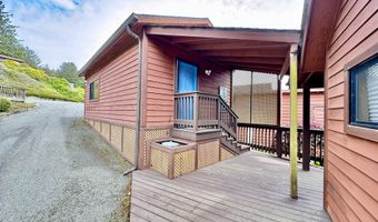19921 WHALESHEAD Rd U9, Brookings, OR 97415
