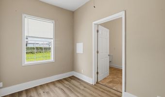 372 Reynoir St, Biloxi, MS 39530