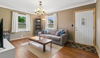 2202 6th Ave, Anoka, MN 55303