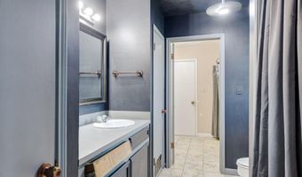 508 N John Hardy Dr, Abbeville, LA 70510