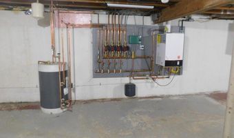 27 Maxwell Ln, Bangor, ME 04401