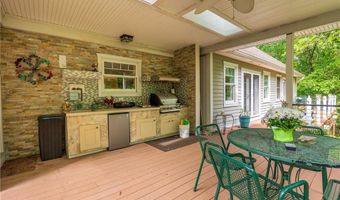 789 Natick Ave, Cranston, RI 02921