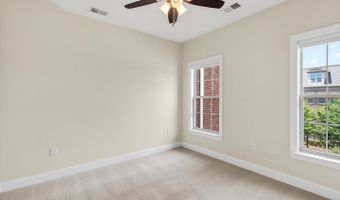 322 N GEORGE MASON Dr, Arlington, VA 22203