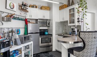 215 W 7th St 1008, Los Angeles, CA 90014