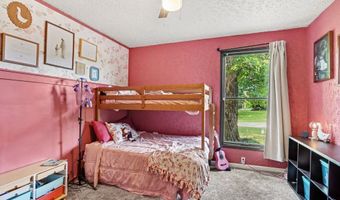 172 26th St, Allegan, MI 49010