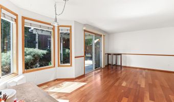16056 NW TELSHIRE Dr, Beaverton, OR 97006
