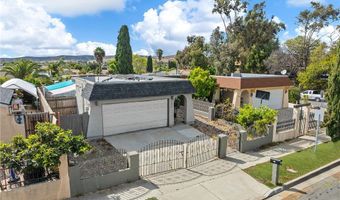 395 Calle Mariposa, Oceanside, CA 92057