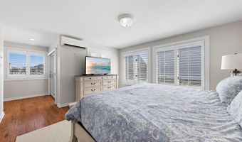 10 11TH St, Beach Haven, NJ 08008