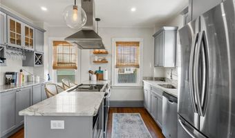 35 Hall Ave, Newport, RI 02840