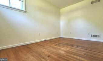5 GLENWOOD Dr, Dover, DE 19904