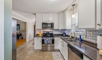 101 Huey St, Boiling Springs, SC 29316