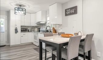 4719 25TH St N, Arlington, VA 22207