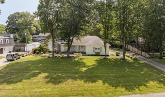 2110 Dena Dr, Anderson, IN 46017