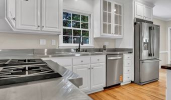 517 Meadowlark Dr, Albany, GA 31707