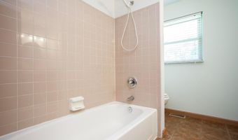 724 Hunters Run, Columbus, OH 43230