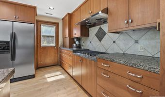 2236 E Roanoke Dr, Boise, ID 83712