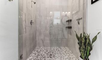 5905 SILVER SUN Dr, Apollo Beach, FL 33572