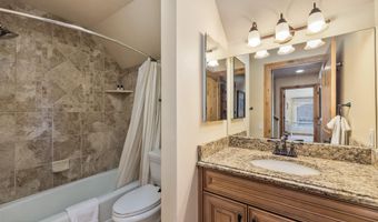 3000 Eaglebend Dr 5, Avon, CO 81620