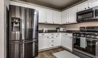 2006 W Greenleaf Ct, Bartlesville, OK 74006
