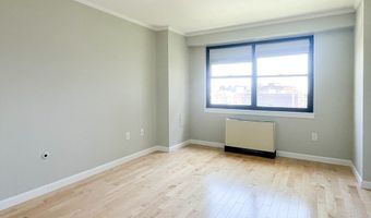 9 Hawthorne Place 11J, Boston, MA 02114