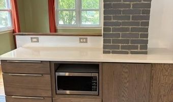 213 W Summit St, Ann Arbor, MI 48103