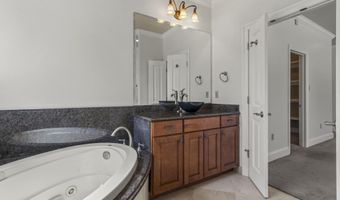 2004 Claudette Ct, Biloxi, MS 39531