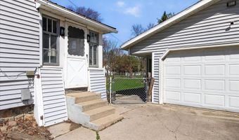 804 Woodworth Ave, Alma, MI 48801