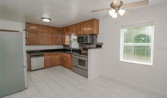 132 KINSTLE Ave, Auburndale, FL 33823