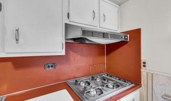 103 Hallberg Ave, Bergenfield, NJ 07621