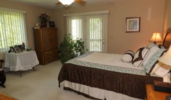 714 Edgewood Dr, Batesville, IN 47006