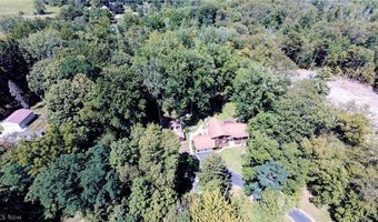 1305 Garrison Rd, Ashtabula, OH 44004