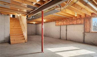 14219 Amanda Ln, Basehor, KS 66007