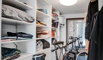 10275 Collins Ave 829, Bal Harbour, FL 33154