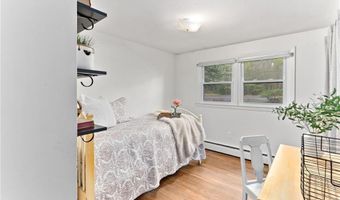 352 Lafayette Rd, North Kingstown, RI 02852