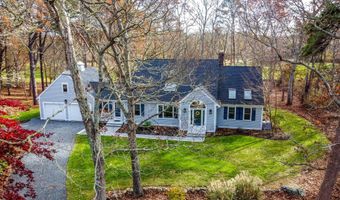 189 Dromoland Ln, Barnstable, MA 02630