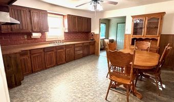 10670 Jackson St, Armona, CA 93202