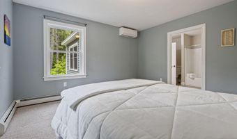 271 Red Gate Ln, Acton, ME 04001