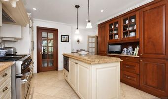 3 Highwood Pl, Alpine, NJ 07620