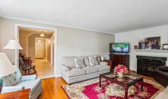 8710 LOWELL St, Bethesda, MD 20817