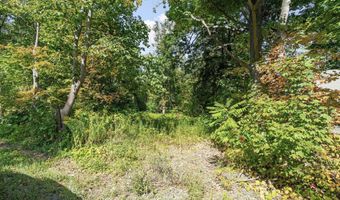 1127 Meadowdale Rd, Altamont, NY 12009