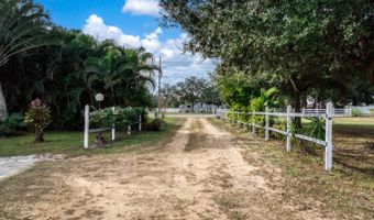 1560 N Oak Park Ave, Avon Park, FL 33825