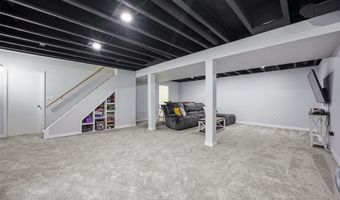 1103 E 1st St, Anamosa, IA 52205