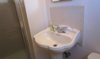 1009 Dakota St NE, Albuquerque, NM 87110