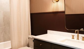 1753 Karnis Dr NW, Alexandria, MN 56308