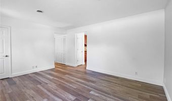 248 Ramsey Ln, Ballwin, MO 63021